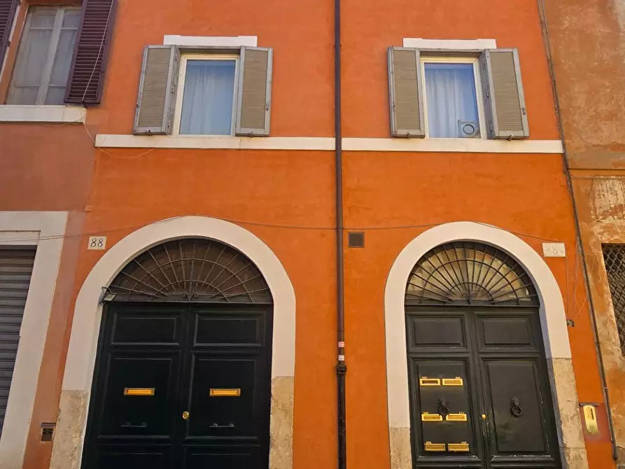 Immagine 2 di Appartamento in vendita  in Via Dei Foraggi 88A a Roma