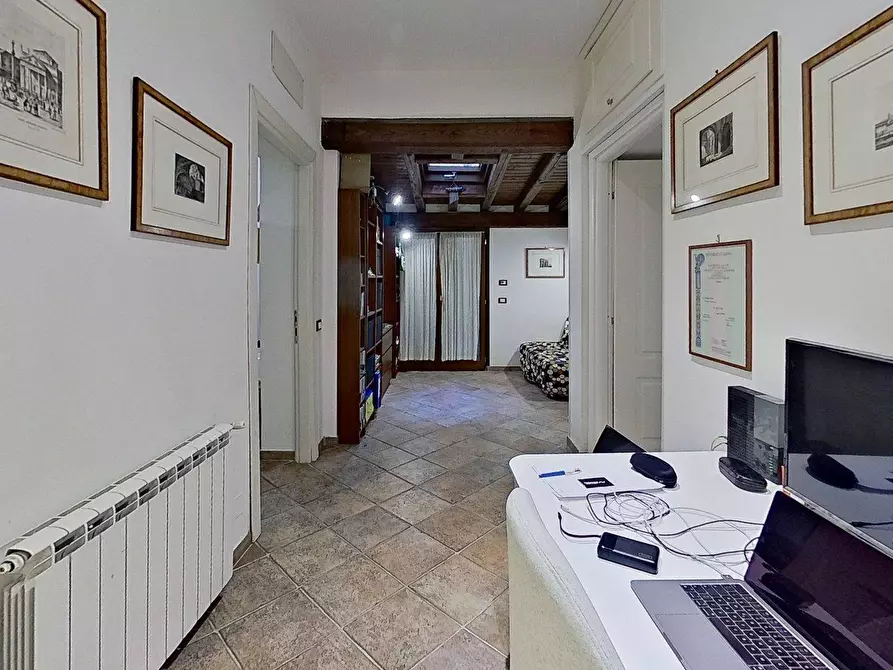 Immagine 10 di Appartamento in vendita  in Via Dei Foraggi 88A a Roma