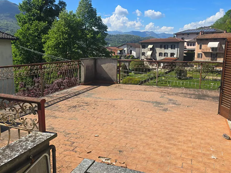 Immagine 6 di Villa in vendita  in VIA MULINO ROTTO SNC a Grantola
