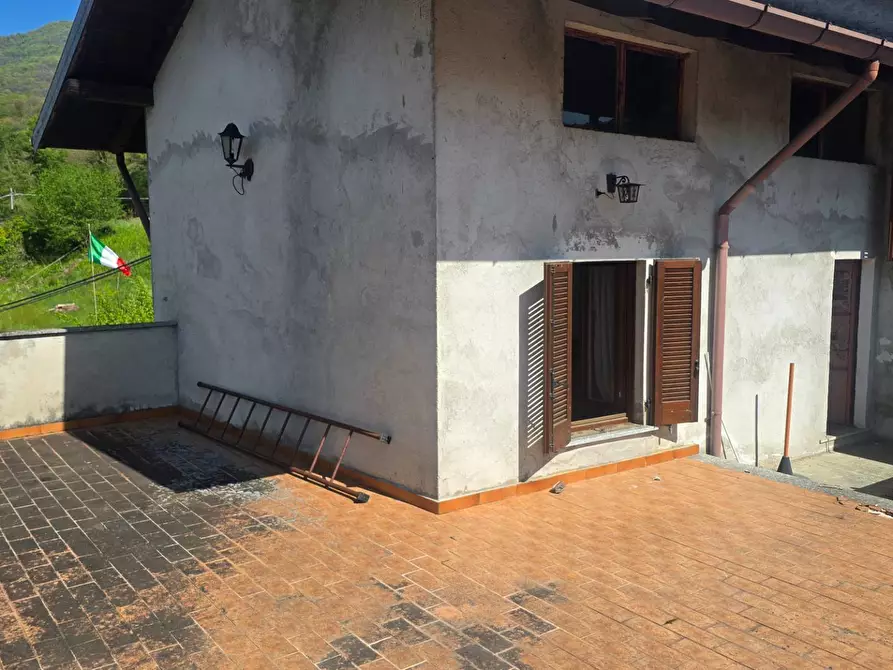 Immagine 11 di Villa in vendita  in VIA MULINO ROTTO SNC a Grantola
