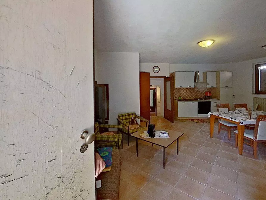Immagine 21 di Villa in vendita  in VIA MULINO ROTTO SNC a Grantola
