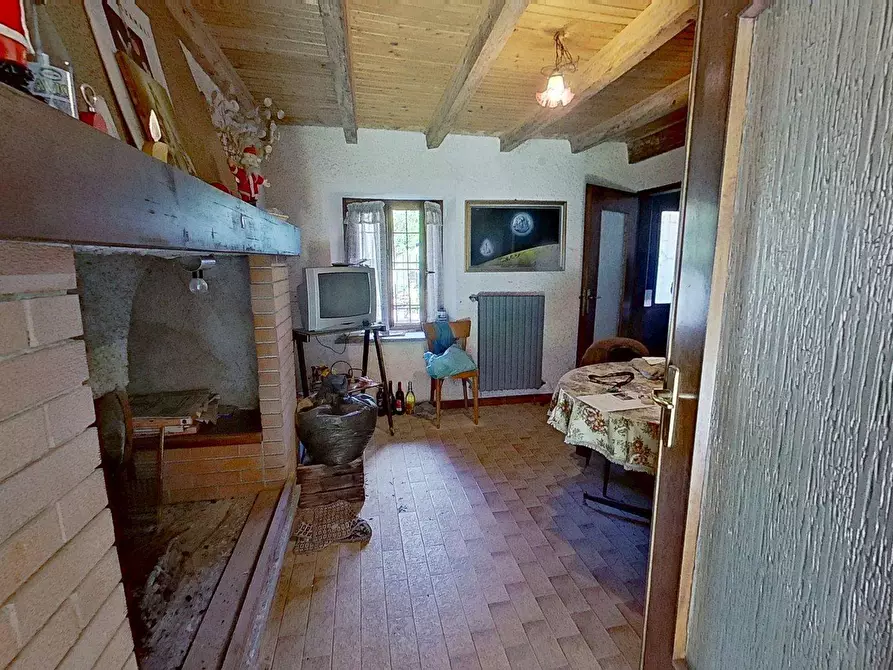 Immagine 25 di Villa in vendita  in VIA MULINO ROTTO SNC a Grantola