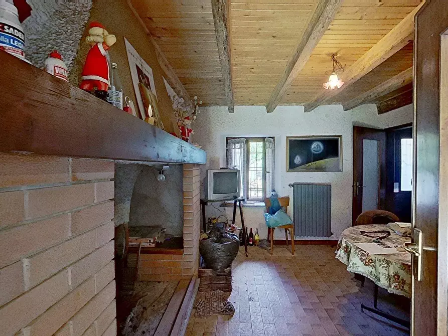 Immagine 26 di Villa in vendita  in VIA MULINO ROTTO SNC a Grantola