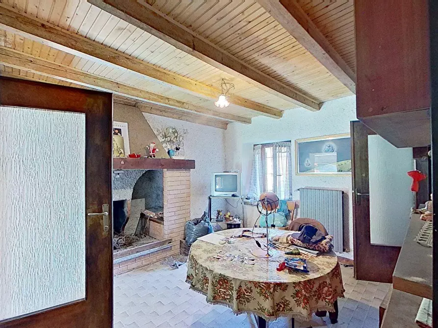 Immagine 32 di Villa in vendita  in VIA MULINO ROTTO SNC a Grantola