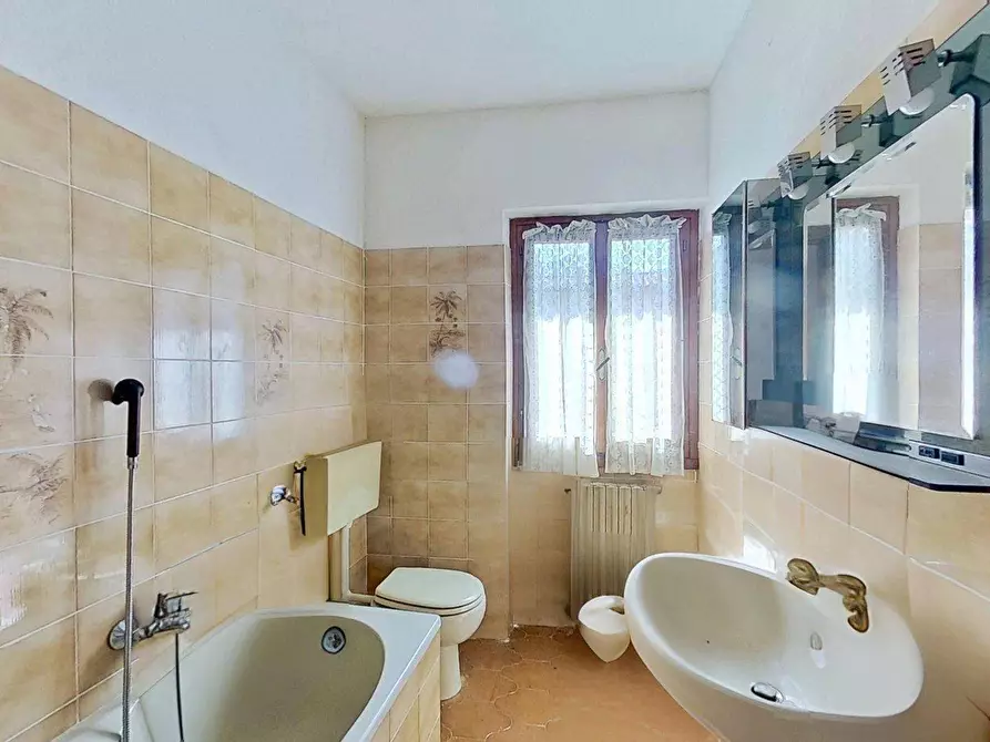 Immagine 41 di Villa in vendita  in VIA MULINO ROTTO SNC a Grantola
