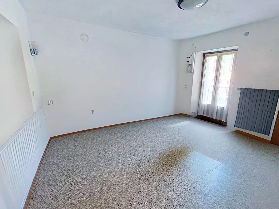 Immagine 43 di Villa in vendita  in VIA MULINO ROTTO SNC a Grantola
