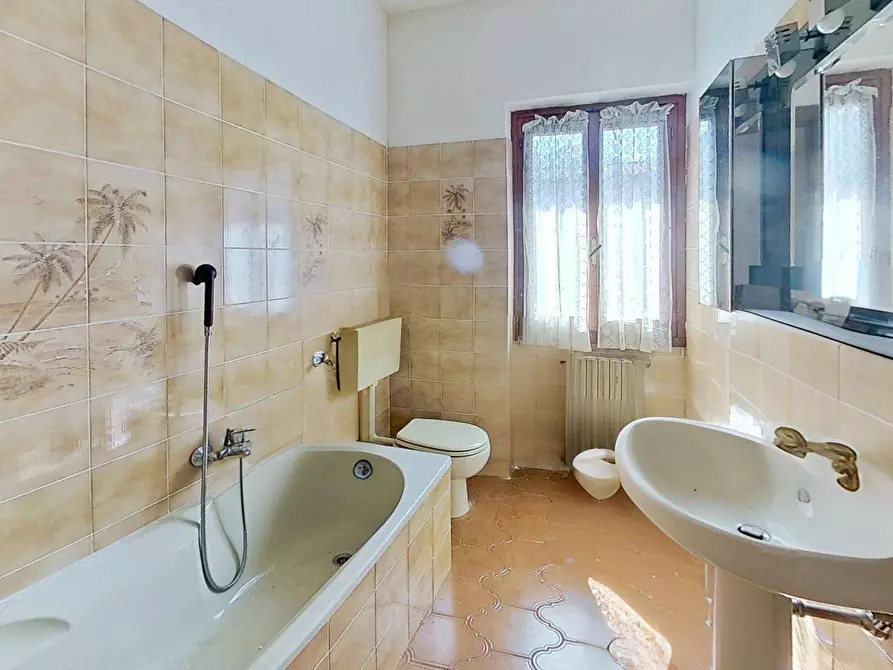 Immagine 59 di Villa in vendita  in VIA MULINO ROTTO SNC a Grantola