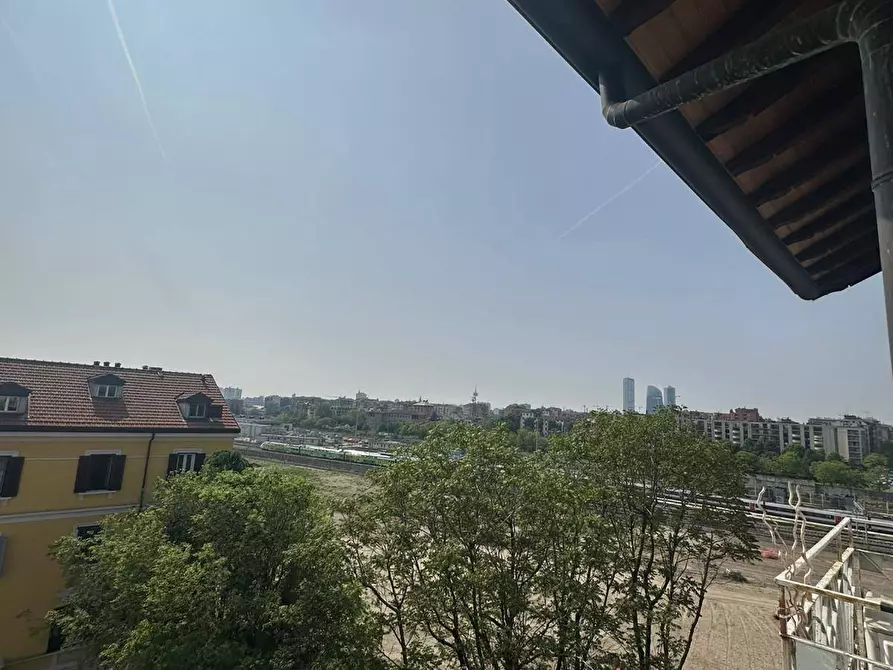 Immagine 2 di Appartamento in affitto  in Via Costanzo Cantoni 9 a Milano