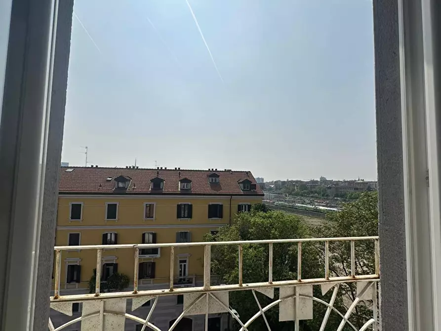 Immagine 15 di Appartamento in affitto  in Via Costanzo Cantoni 9 a Milano