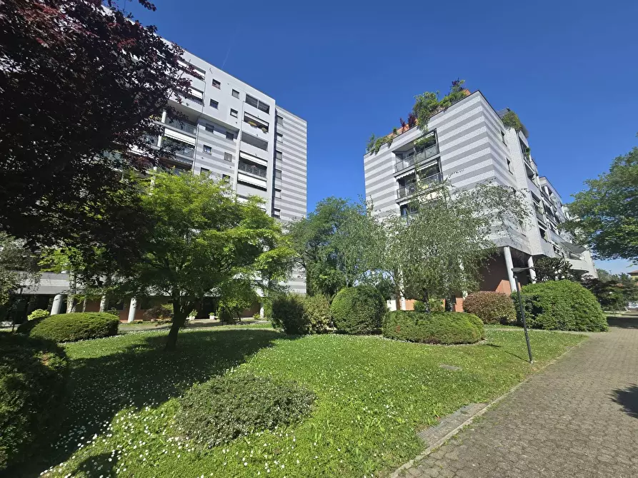 Immagine 1 di Appartamento in vendita  in Via Cividale Del Friuli 15 a Milano