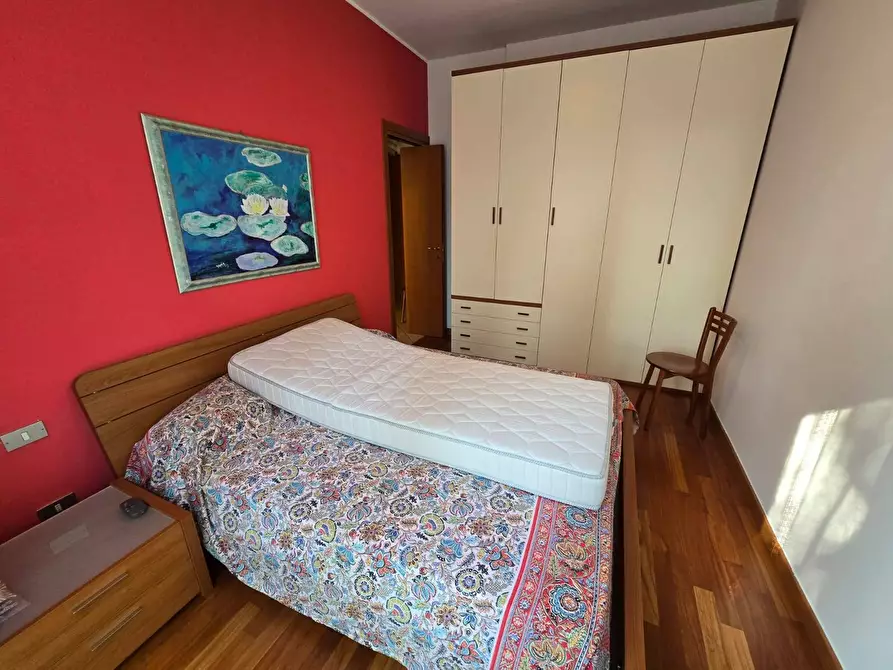 Immagine 14 di Appartamento in vendita  in Via Valsesia 8 a Milano