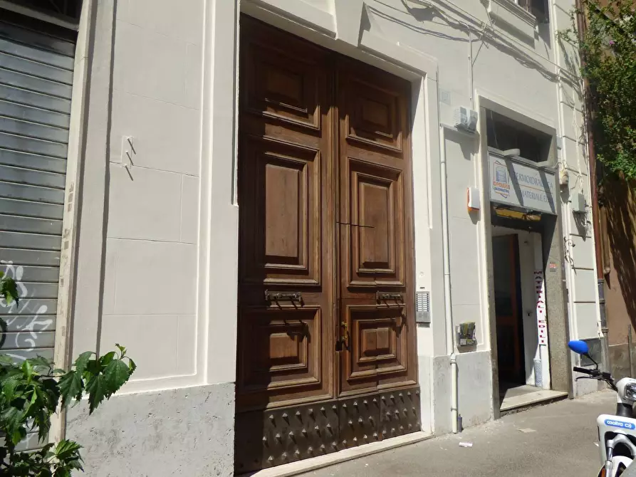 Immagine 2 di Appartamento in vendita  in via del Gazometro a Roma