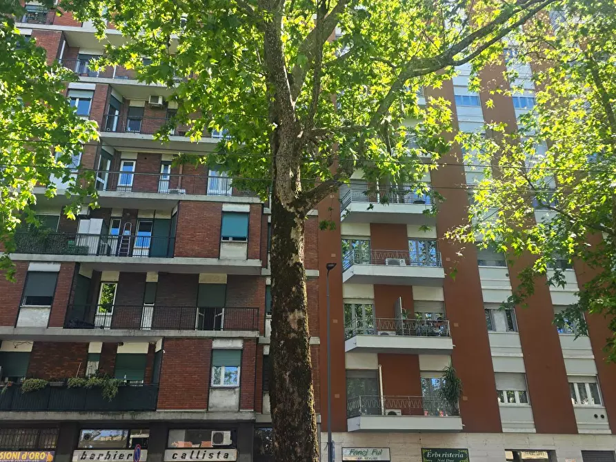 Immagine 18 di Appartamento in vendita  in Viale Liguria 50 a Milano