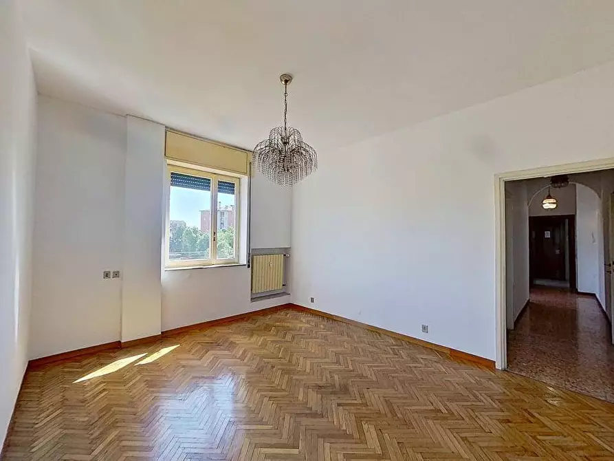 Immagine 2 di Appartamento in vendita  in Viale Liguria 50 a Milano