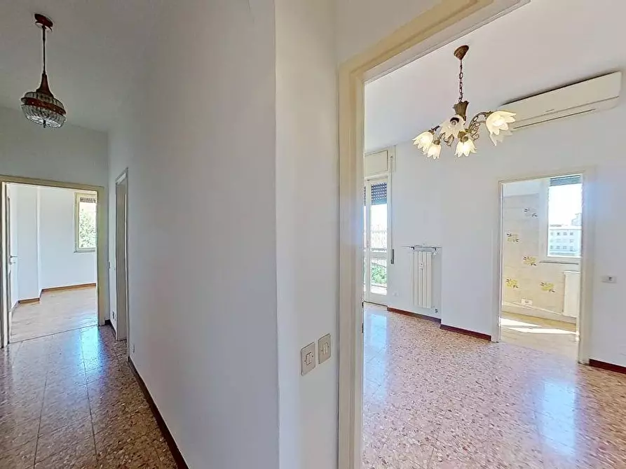 Immagine 9 di Appartamento in vendita  in Viale Liguria 50 a Milano