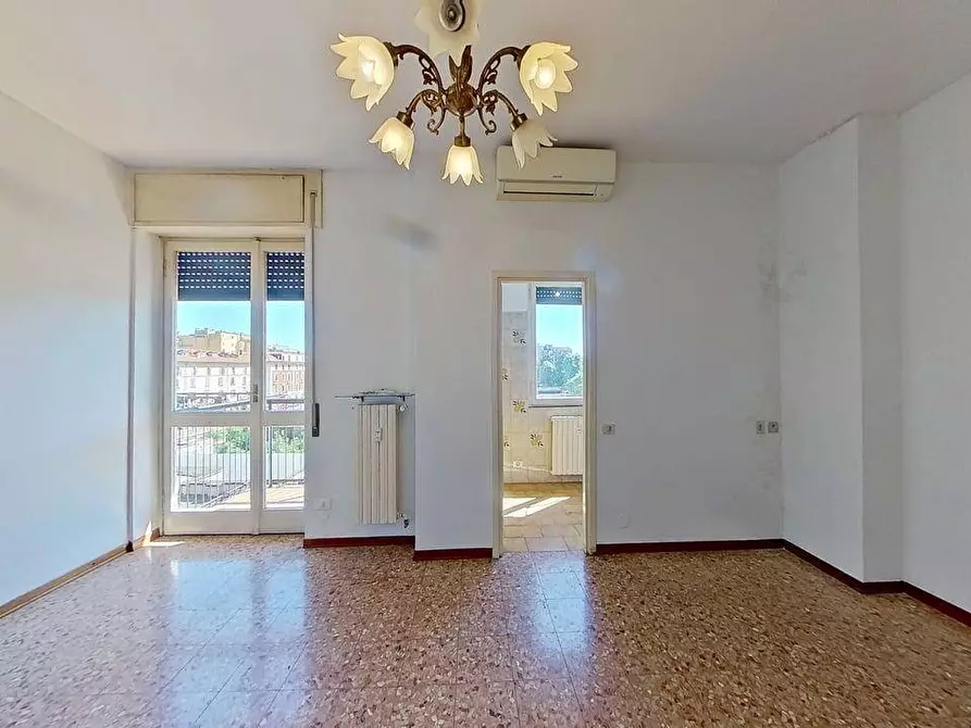 Immagine 11 di Appartamento in vendita  in Viale Liguria 50 a Milano