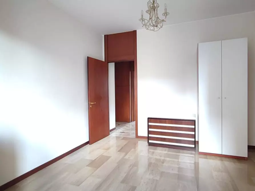 Immagine 10 di Appartamento in affitto  in Viale Legioni Romane 44 a Milano