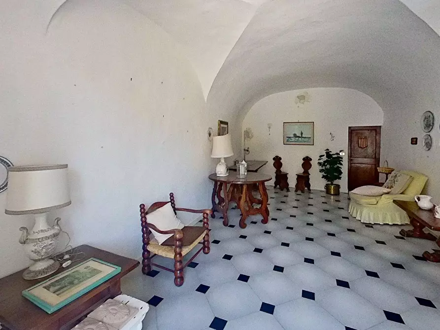 Immagine 9 di Villa in vendita  in PIAZZA SANTA FARA 13 a Bobbio