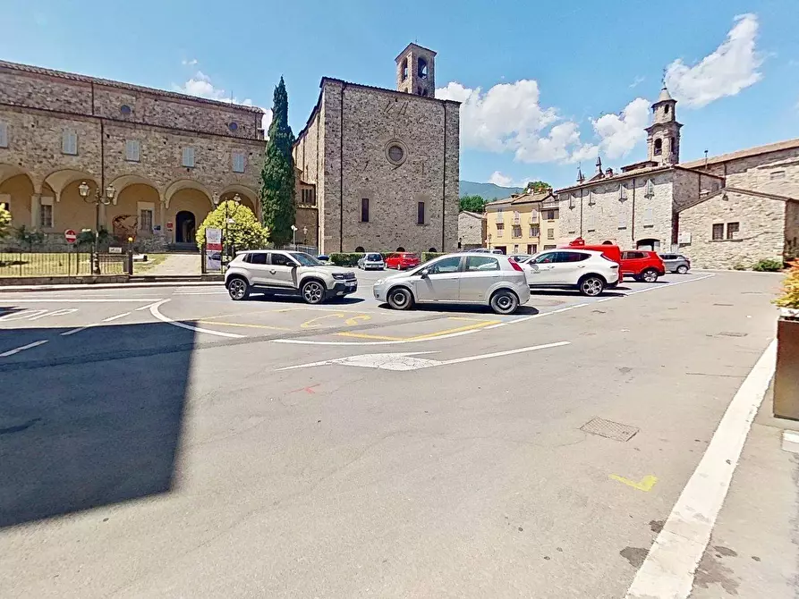 Immagine 2 di Villa in vendita  in PIAZZA SANTA FARA 13 a Bobbio