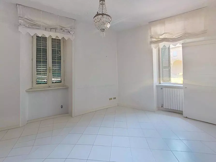 Immagine 19 di Villa in vendita  in PIAZZA SANTA FARA 13 a Bobbio