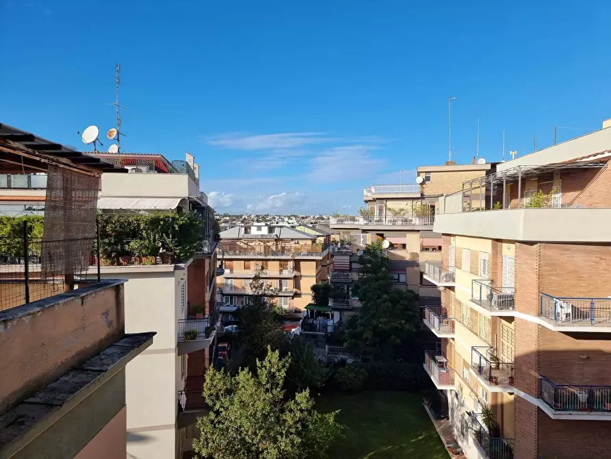 Immagine 2 di Appartamento in vendita  in VIA LIVIO TEMPESTA 18 a Roma