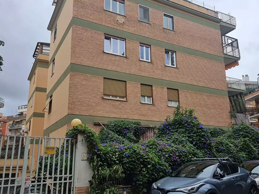 Immagine 3 di Appartamento in vendita  in VIA LIVIO TEMPESTA 18 a Roma