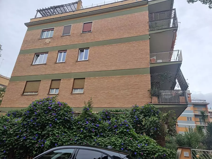 Immagine 8 di Appartamento in vendita  in VIA LIVIO TEMPESTA 18 a Roma