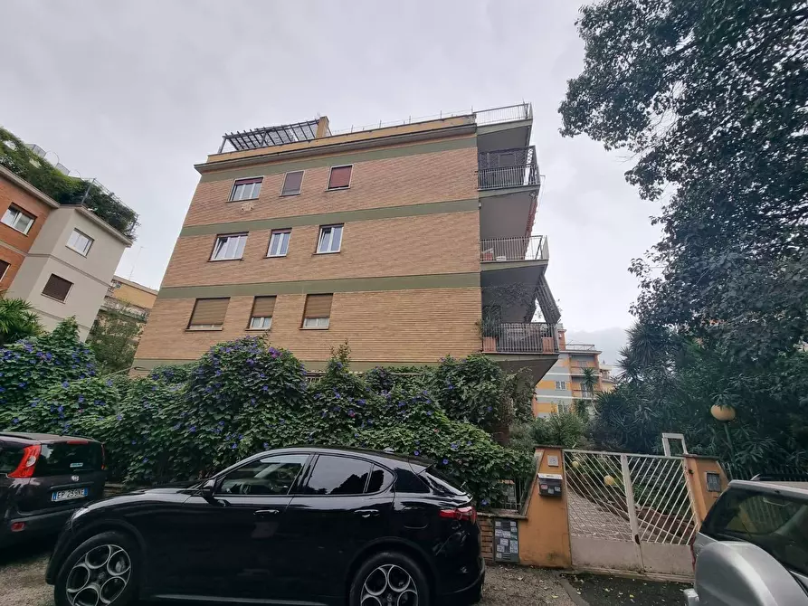 Immagine 9 di Appartamento in vendita  in VIA LIVIO TEMPESTA 18 a Roma