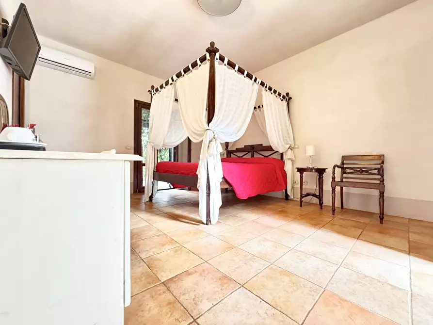 Immagine 21 di Rustico / casale in vendita  in Strada Comunale San Cesario - Caprarica a Bagnolo Del Salento