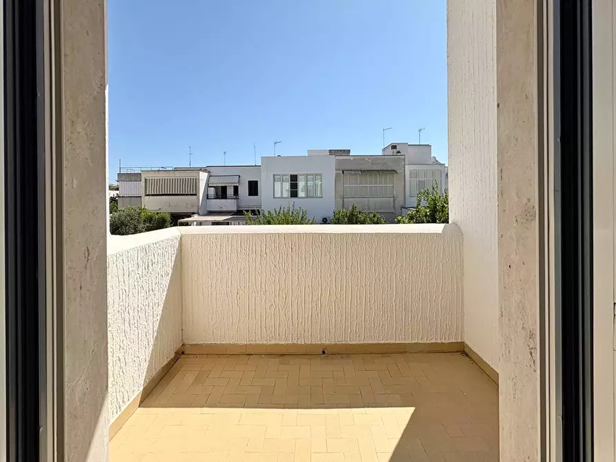 Immagine 13 di Villetta a schiera in vendita  in via Salvatore Allende 70 a Melendugno