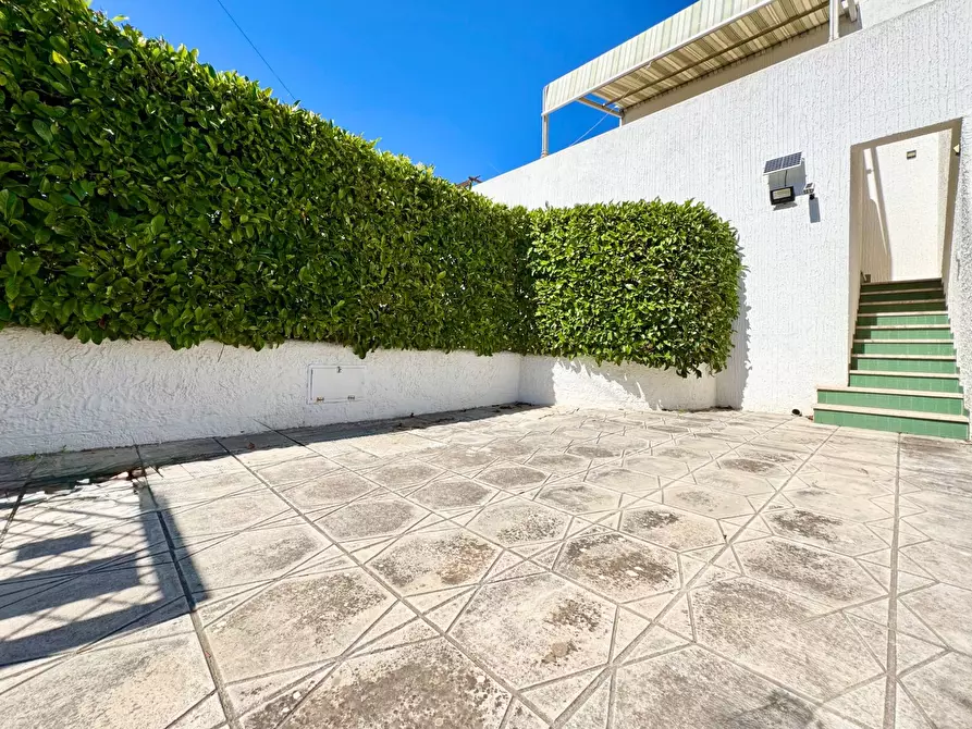 Immagine 4 di Villetta a schiera in vendita  in via Salvatore Allende 70 a Melendugno