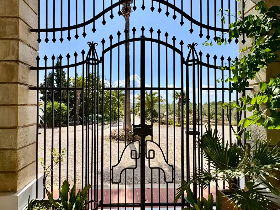 Immagine 1 di Villa in vendita  in via Gallipoli a Galatone