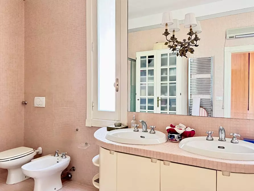 Immagine 21 di Villa in vendita  in via Gallipoli a Galatone