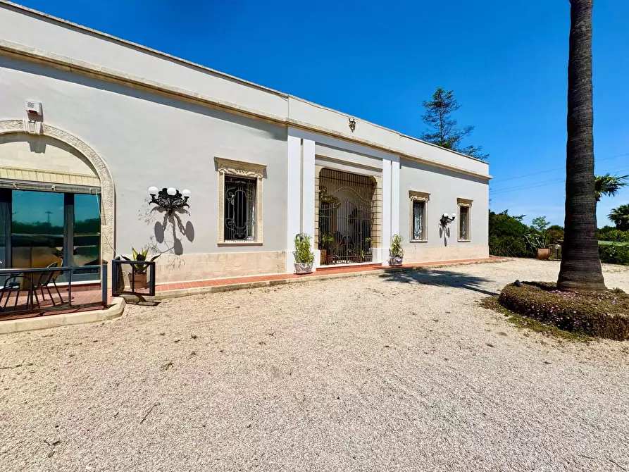 Immagine 3 di Villa in vendita  in via Gallipoli a Galatone