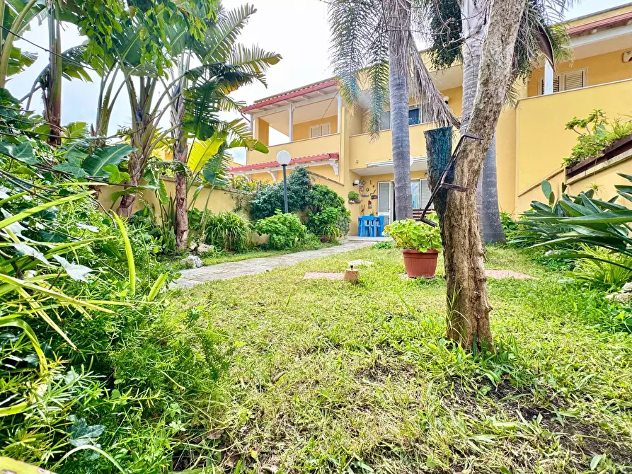 Immagine 1 di Villetta a schiera in vendita  in Viale Dei Pashà a Melendugno