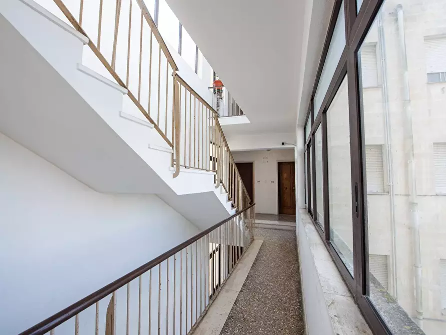 Immagine 13 di Appartamento in vendita  in via Montello 4 a Lecce