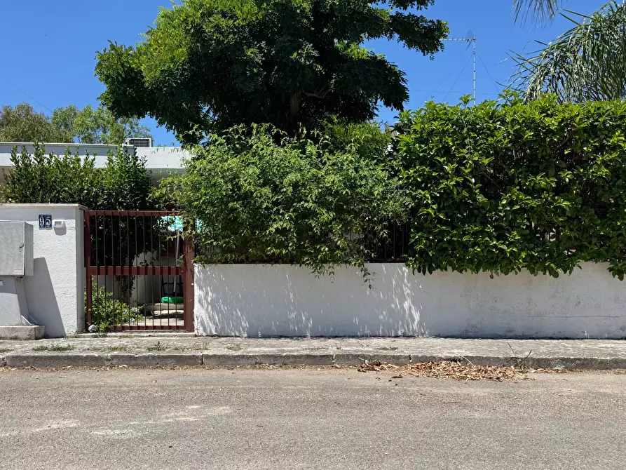 Immagine 3 di Villetta a schiera in vendita  in viale della Mecca 95 a Melendugno