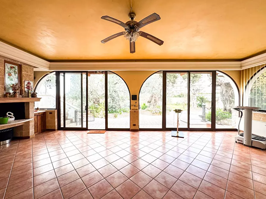 Immagine 25 di Villa in vendita  in via calore 3 a Lecce