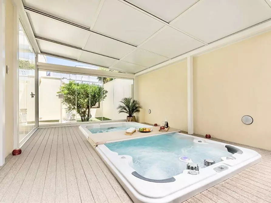 Immagine 16 di Villetta a schiera in vendita  in Via Rocco Scotellaro 14 a Lecce