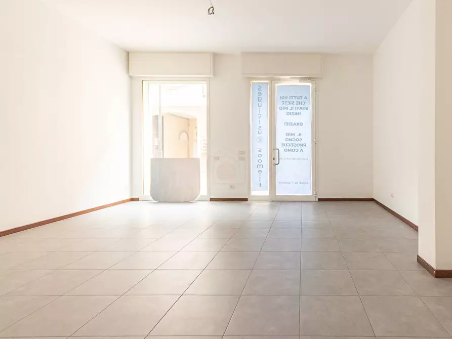 Immagine 4 di Locale commerciale in affitto  in Via Umberto I° 32 a Seregno