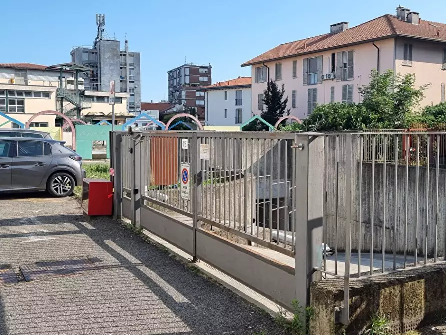 Immagine 4 di Box auto in vendita  in largo Carotto a Lissone