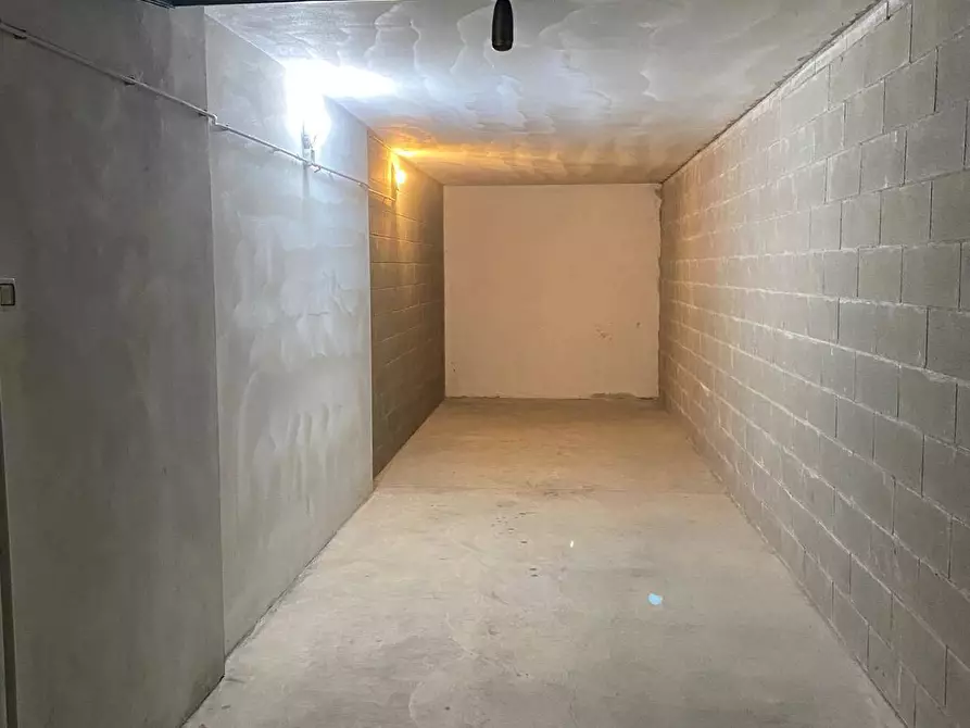 Immagine 1 di Box auto in affitto  in Via Matteotti 53 a Lissone