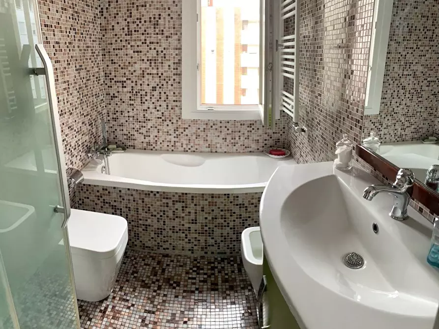 Immagine 21 di Appartamento in vendita  in via Pannunzio a Milano