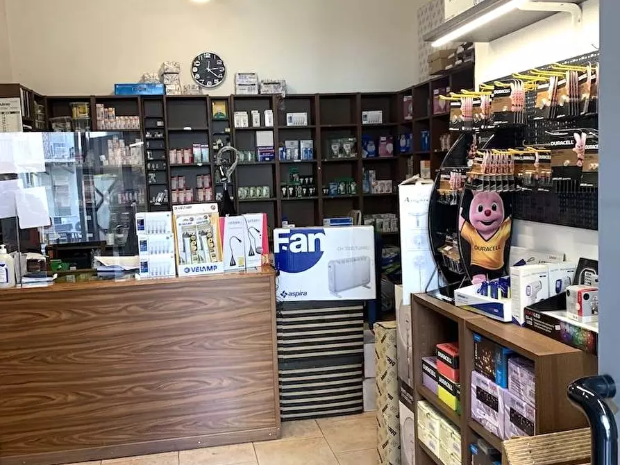 Immagine 6 di Negozio in vendita  in Corso Di Porta Vittoria 46 a Milano