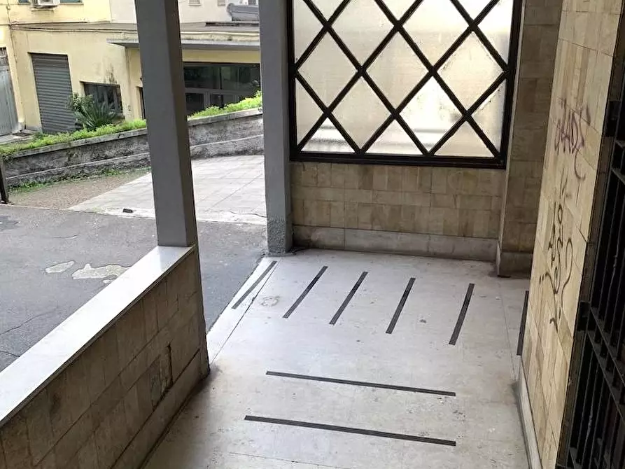 Immagine 8 di Negozio in vendita  in Corso Di Porta Vittoria 46 a Milano