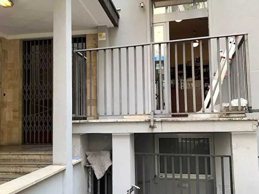 Immagine 10 di Negozio in vendita  in Corso Di Porta Vittoria 46 a Milano