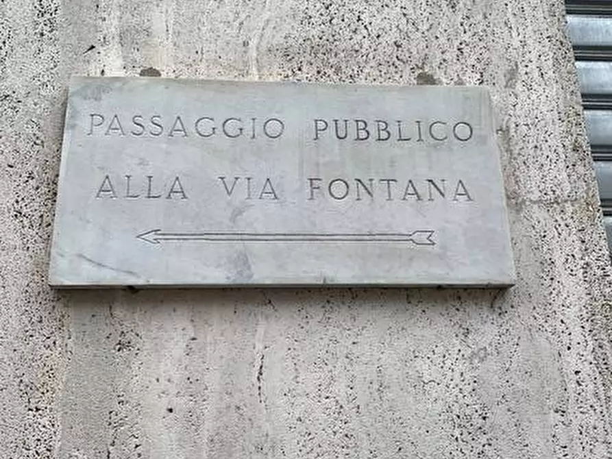 Immagine 14 di Negozio in vendita  in Corso Di Porta Vittoria 46 a Milano