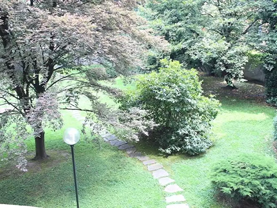 Immagine 22 di Appartamento in vendita  in Via Caracciolo 68 a Milano