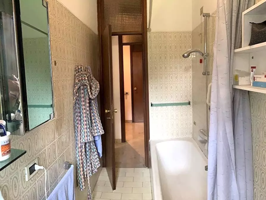 Immagine 24 di Appartamento in vendita  in Via Caracciolo 68 a Milano