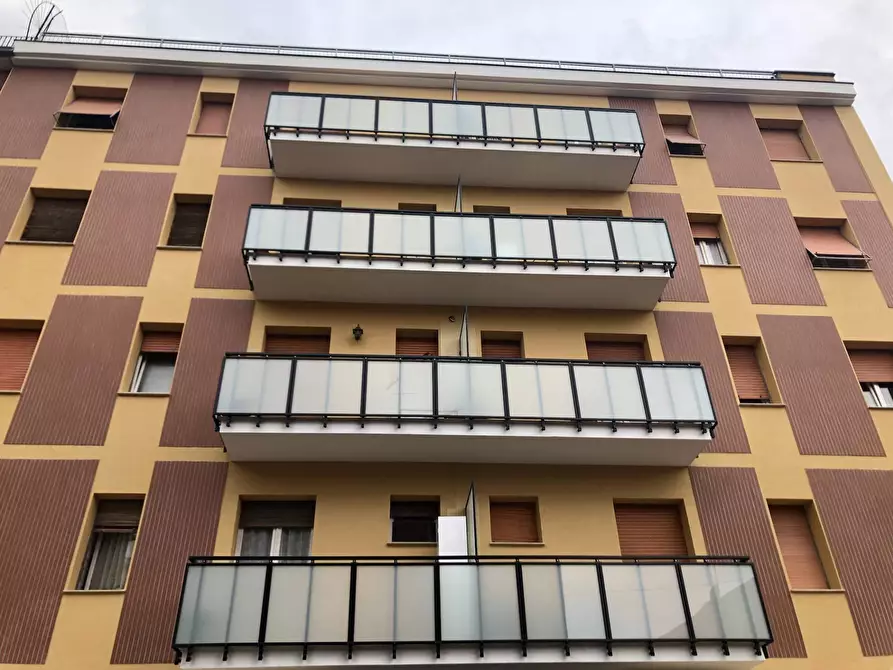 Appartamento in affitto in via Ariosto a Cesano Boscone